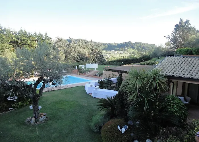 Villa Zagara Luxury Bed And BreakfastAlbergo